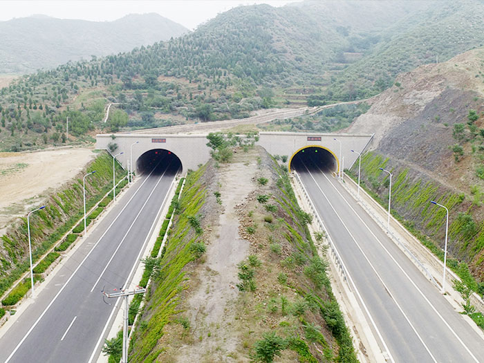 石家莊市鹿泉臺(tái)頭村至井陘北良都新建道路東莊隧道